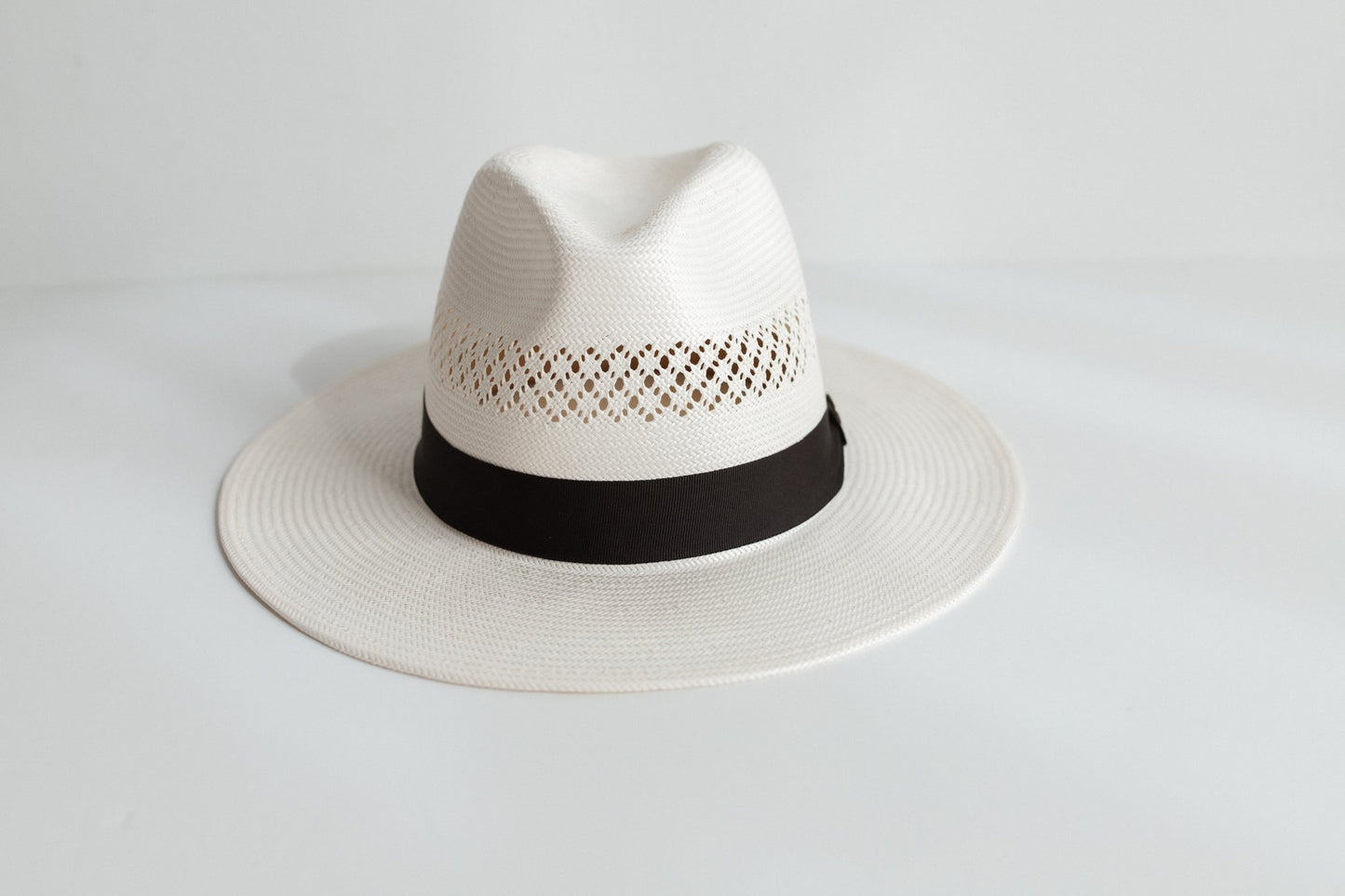 EL VEDADO PANAMA-STYLE STRAW HAT – IVORY STRAW
